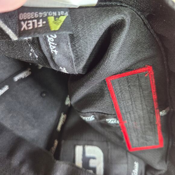 Titleist Pro V1 A‑Flex Tour Performance Fitted Hat Black Size L/XL - Picture 10 of 11